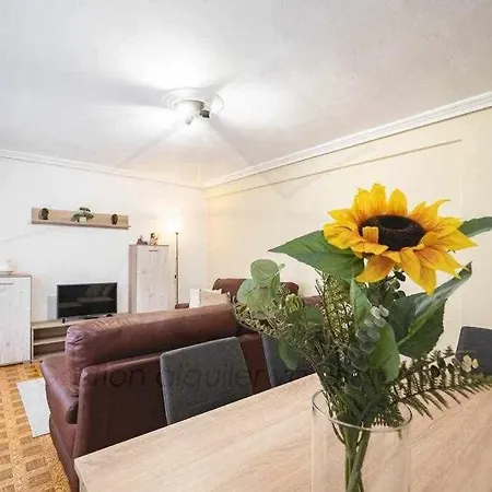 El Llar Del Gueelu * Gijón